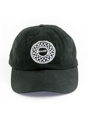 This black cap features the 