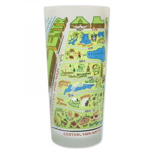 The Central Park drinking glass by Catstudio features a vivid, colorful drawing of the Park and highlights many of its most popular destinations including Shakespeare Garden and Sheep Meadow. The 15 oz. frosted glass is dishwasher safe.
